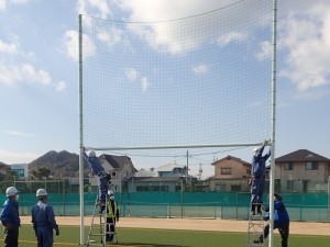 尾道中学校・高等学校　グラウンド　改修　スポーツ　施設　ブルペン　ピッチャープレート　ラグビーゴール　鉄棒　グラウンド資材　土　真砂土　黒土混合土